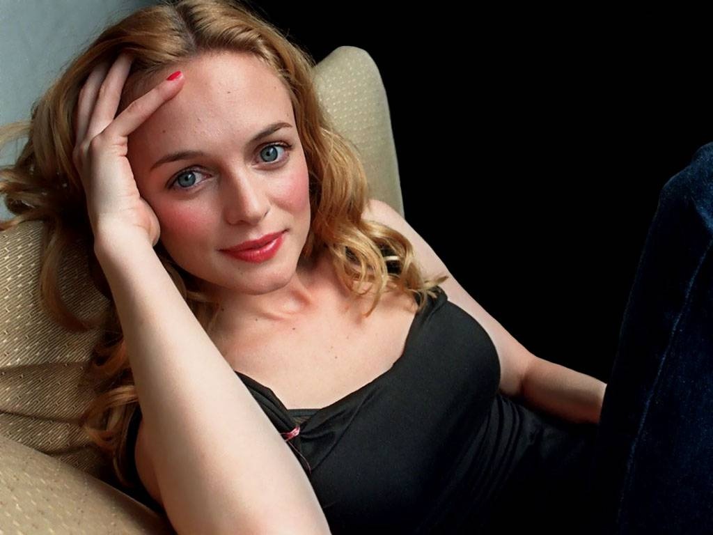 Facebook Hot Sexy Heather Graham Pictures Hot Sexy Heather Graham