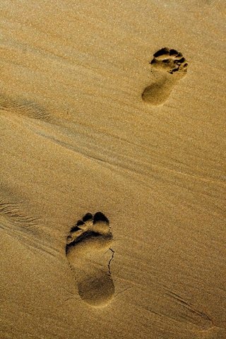 Footprints iPhone Wallpaper